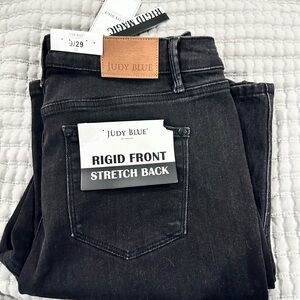 Judy Blue Black Jeans NWT Size 9/29. Distressed in the knees.